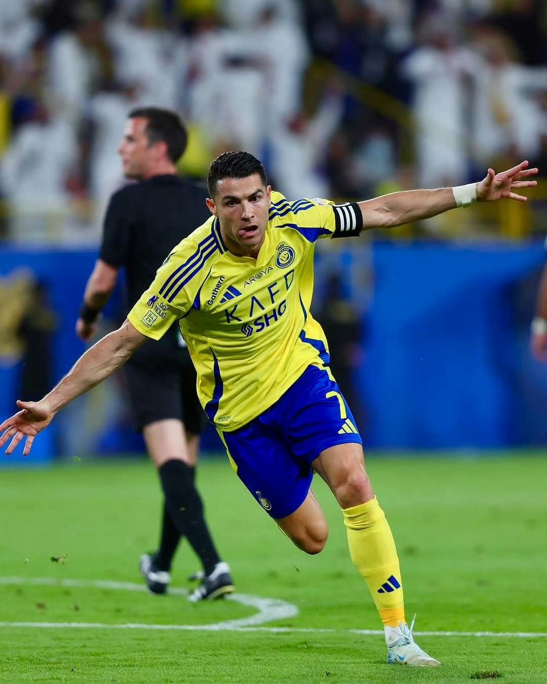 开云体育在线-利物浦战平尤文，C罗梅开二度足总杯