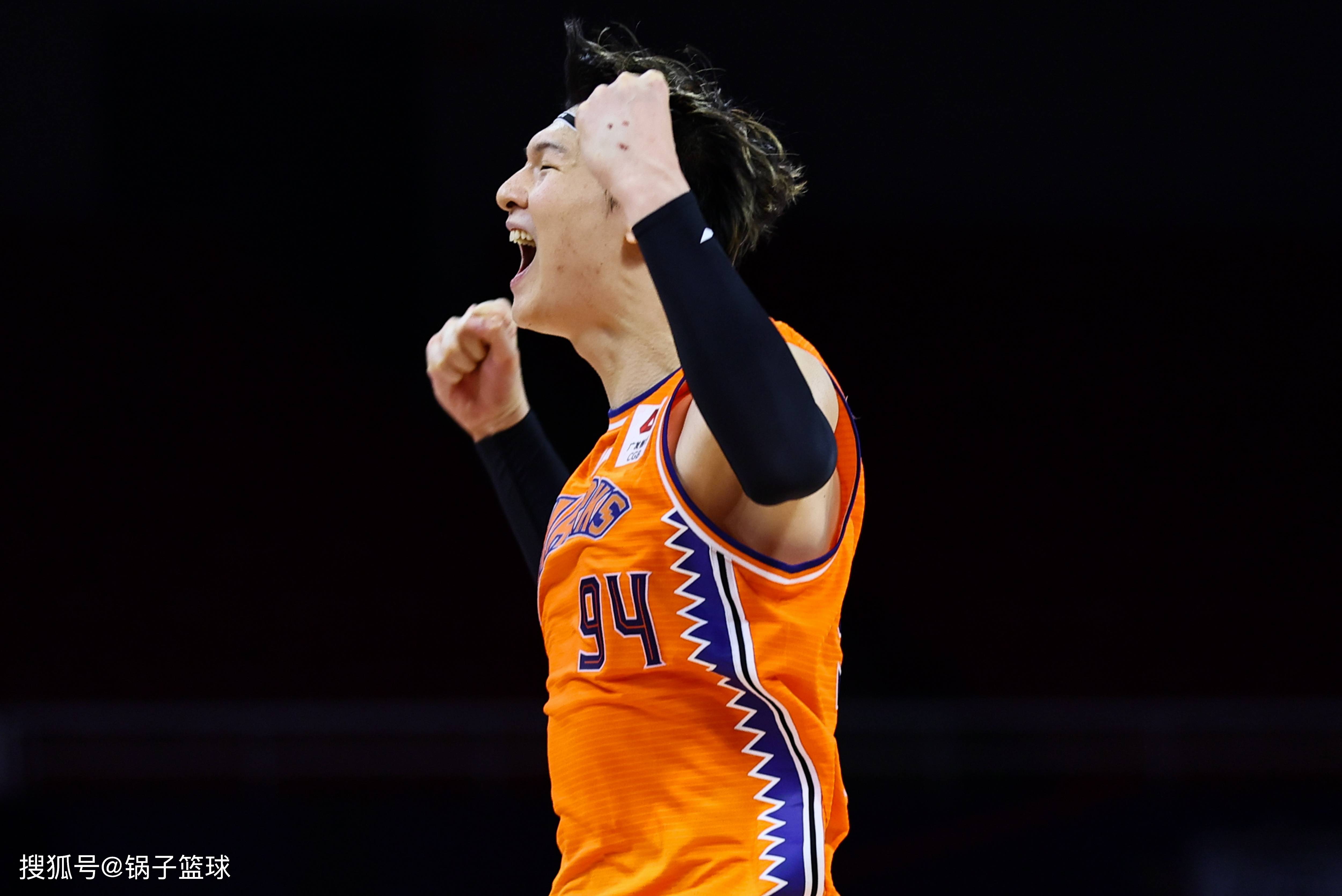 开云体育入口-上海男篮继续保持连胜，实力突出的简单介绍